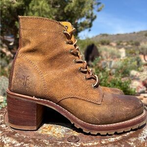 FRYE Sabrina 6G Lace Up Boots 🇺🇸
